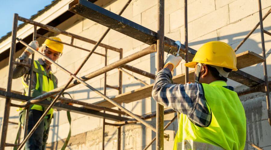 Expert Emergency Roof Repairs services in Alma, IL
